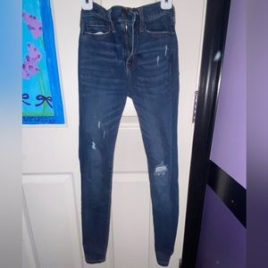 Aeropostal high rise, ripped, skinny jeans.
